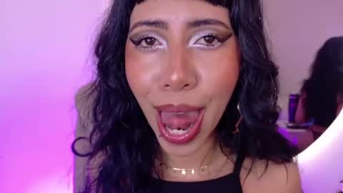 Nina Fox  online show from July 25, 2026, 9:12 pm