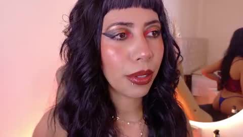 Nina Fox  online show from July 26, 2026, 6:59 pm