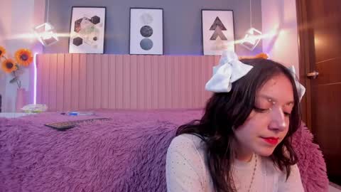 nina_ford_ online show from March 17, 2026, 3:11 am