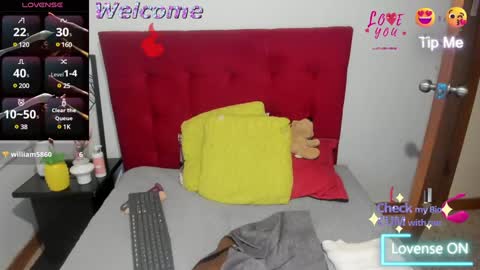 Snapshot of nina_petit chatting on February 1, 2025, 12:18 am Nina online show from February 1, 2025, 12:18 am