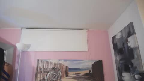 Nina online show from September 17, 2025, 12:18 pm