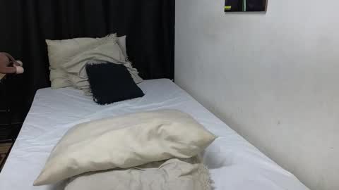 Ninaa fox online show from January 18, 2025, 6:43 pm