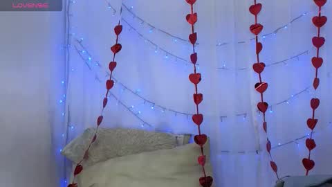 Snapshot of ninaa_fox chatting on March 2, 2026, 4:25 pm Ninaa fox online show from March 2, 2026, 4:25 pm