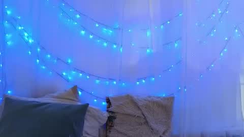 Snapshot of ninaa_fox chatting on April 14, 2026, 4:24 pm Ninaa fox online show from April 14, 2026, 4:24 pm