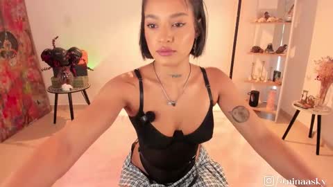 Snapshot of ninaa_sky chatting on October 30, 2025, 2:29 pm online show from October 30, 2025, 2:29 pm
