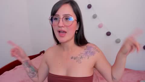 Nina online show from November 27, 2025, 1:13 pm