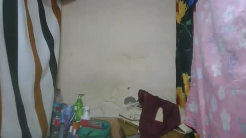 ninaeaa online show from December 16, 2025, 6:24 pm