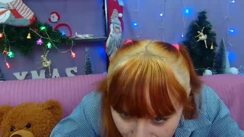 ninaflawlees online show from December 15, 2024, 8:15 pm