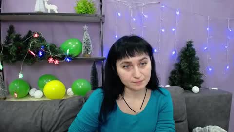 ninaflawlees online show from January 10, 2025, 2:35 am