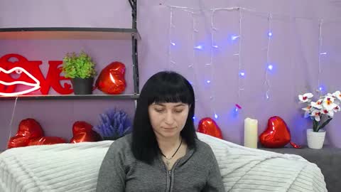 ninaflawlees online show from March 8, 2025, 12:44 am