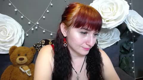 ninaflawlees online show from November 15, 2025, 1:07 pm