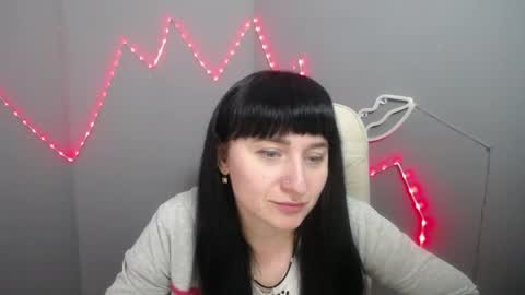 ninaflawlees online show from April 10, 2026, 12:10 pm