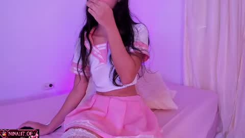 ninahtx online show from July 27, 2026, 9:33 pm