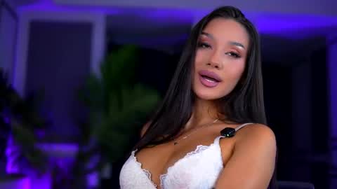 Ninna online show from June 12, 2026, 7:24 pm