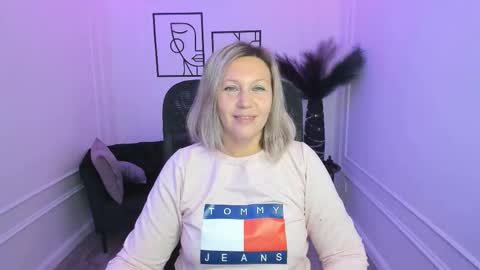 ninastarle online show from September 11, 2025, 4:34 am