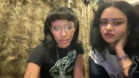 Snapshot of ninaxxglacier chatting on July 14, 2026, 4:17 am roxxxi online show from July 14, 2026, 4:17 am