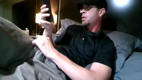 nineinchbronco online show from November 10, 2025, 4:17 pm