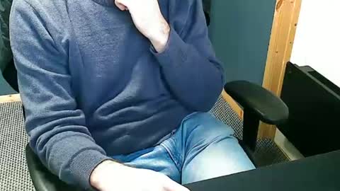 Nineinches online show from December 9, 2024, 12:51 pm