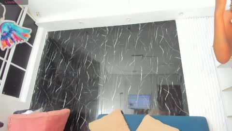 nini_beyker online show from March 31, 2026, 12:16 pm