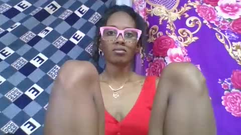 Snapshot of ninie246746 chatting on April 17, 2026, 6:44 pm ninie246746 online show from April 17, 2026, 6:44 pm