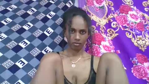 Snapshot of ninie246746 chatting on April 18, 2026, 7:58 pm ninie246746 online show from April 18, 2026, 7:58 pm