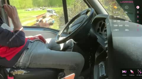 Snapshot of ninosolo_35 chatting on April 4, 2026, 1:30 pm ninosolo 35 online show from April 4, 2026, 1:30 pm