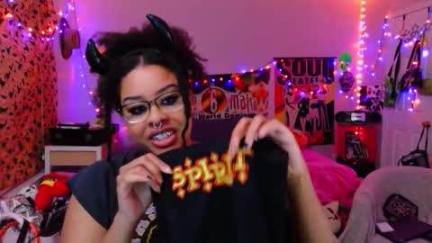 kiwi online show from October 14, 2025, 4:46 am