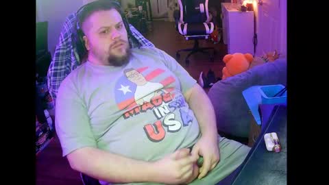 HungStepSon online show from May 17, 2026, 9:06 am