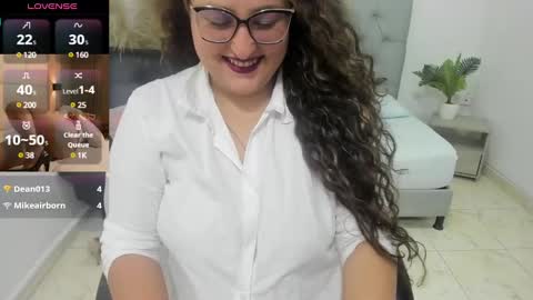 Snapshot of niraksil chatting on December 21, 2024, 12:49 pm Niraksil online show from December 21, 2024, 12:49 pm