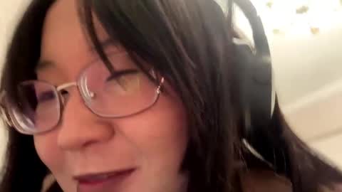 Nira online show from April 18, 2026, 7:58 pm