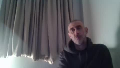 Snapshot of nirevess chatting on December 9, 2024, 11:24 pm nirevess online show from December 9, 2024, 11:24 pm