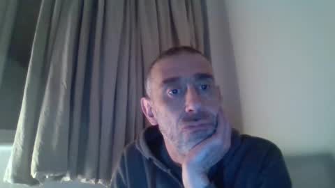 Snapshot of nirevess chatting on January 20, 2025, 5:37 pm nirevess online show from January 20, 2025, 5:37 pm