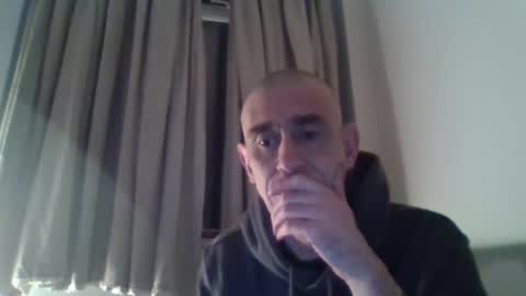 Snapshot of nirevess chatting on January 25, 2025, 6:24 pm nirevess online show from January 25, 2025, 6:24 pm