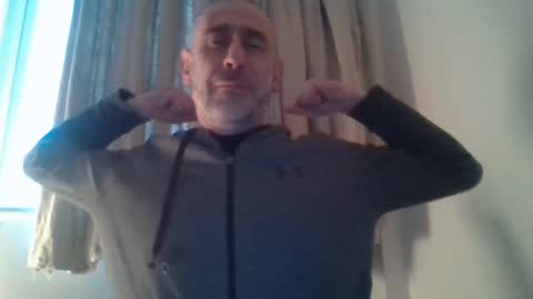 Snapshot of nirevess chatting on February 9, 2025, 4:07 pm nirevess online show from February 9, 2025, 4:07 pm