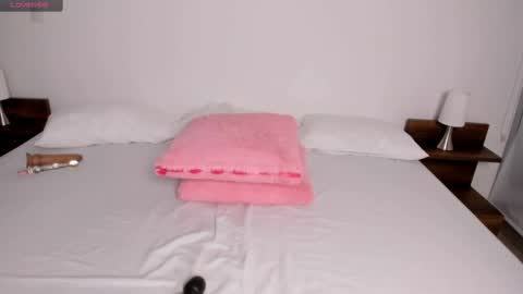 Snapshot of nitha_model chatting on February 21, 2025, 11:43 pm Nitha Gonzalez online show from February 21, 2025, 11:43 pm