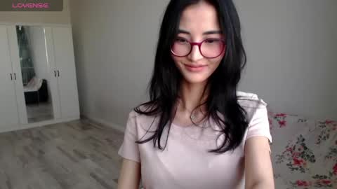 Snapshot of niufrommacau chatting on April 24, 2026, 12:51 pm Niu online show from April 24, 2026, 12:51 pm