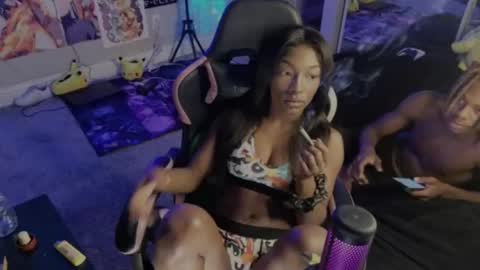 Snapshot of niviawolfe chatting on September 23, 2025, 7:44 am NIVIA WOLFE online show from September 23, 2025, 7:44 am