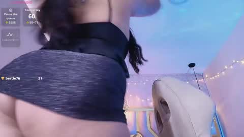 Snapshot of nix_boobs chatting on April 30, 2026, 8:57 pm V I C T O R I A online show from April 30, 2026, 8:57 pm