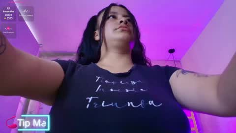 Snapshot of nix_boobs chatting on June 7, 2026, 7:06 pm V I C T O R I A online show from June 7, 2026, 7:06 pm