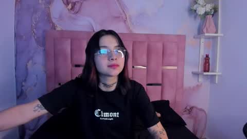 Nixie online show from September 20, 2025, 3:40 am