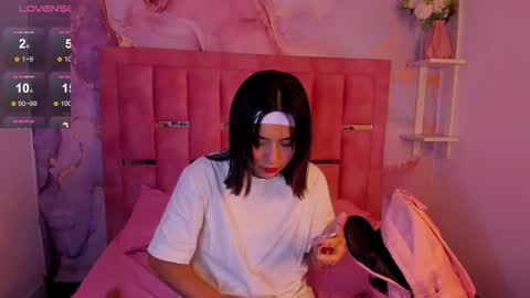 Nixie online show from September 28, 2025, 2:50 am