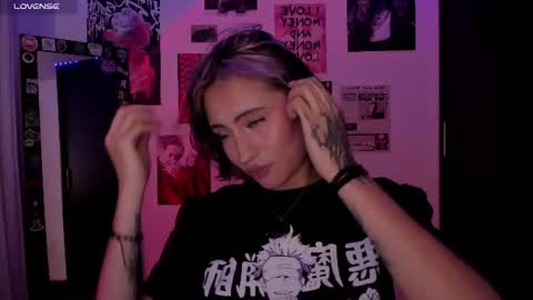 Nixxie  online show from June 16, 2026, 2:03 am