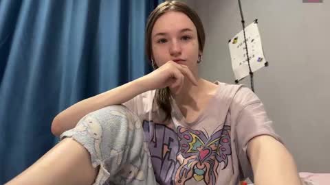 Tears Lora online show from December 21, 2025, 11:28 am