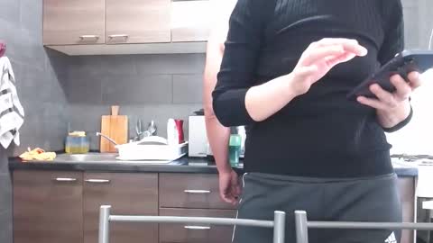 no_limit_coupl3 online show from September 28, 2025, 8:09 am