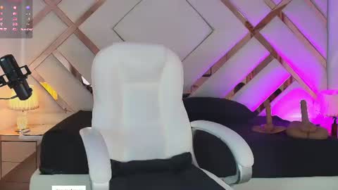   online show from June 24, 2026, 11:42 am