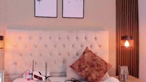 NATHALIA MORENO online show from July 28, 2026, 3:21 pm