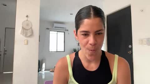 noaahna online show from March 19, 2026, 5:06 pm