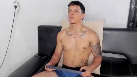 Snapshot of noah_cole_ chatting on October 15, 2025, 7:58 pm Noah online show from October 15, 2025, 7:58 pm