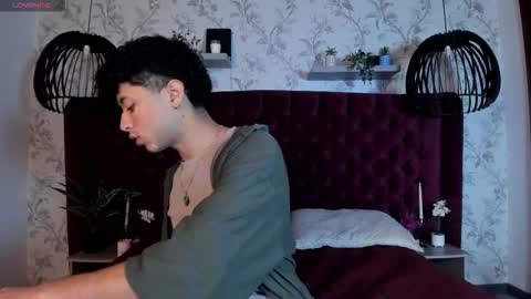 noah_dupont_ online show from March 5, 2026, 12:12 pm