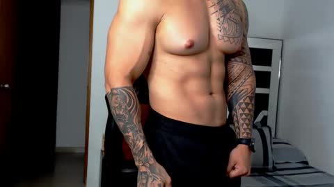 Noah Harris01 online show from February 16, 2025, 12:52 am